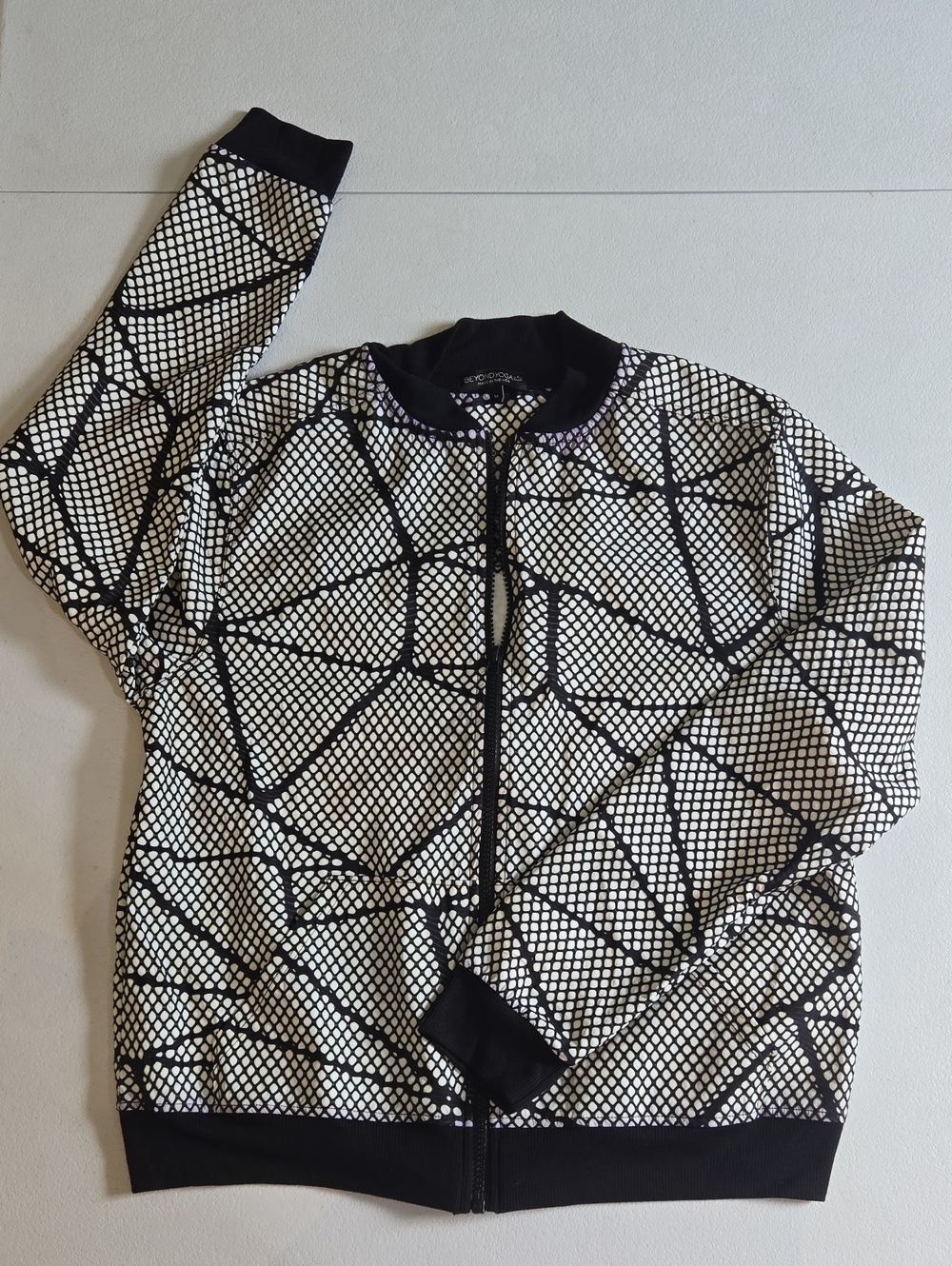 Beyond Yoga Black and White Mesh Jacket